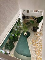 Beautiful Arab House With Swimming Pool