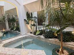 Beautiful Arab House With Swimming Pool