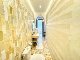 Beautiful Arab House With Swimming Pool