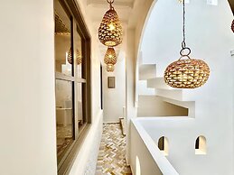 Beautiful Arab House With Swimming Pool
