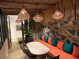 Beautiful Arab House With Swimming Pool