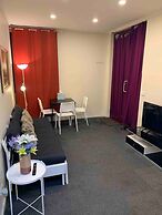 Chadstone Holiday W6 Villa