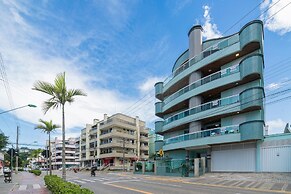 Apartamento 2 quartos vista mar Bombas