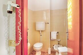 Hotel Happy