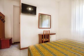 Hotel Happy