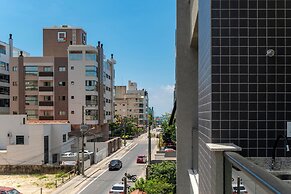 APTO flat em condomínio com piscina A