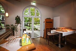 Volkspark Hotel