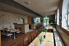 Volkspark Hotel
