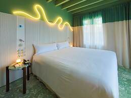 Terreno Barrio Hotel - New Opening 2026