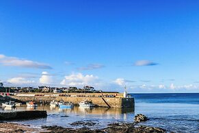 2 Harbour Lights