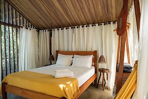 Na Floresta Glamping