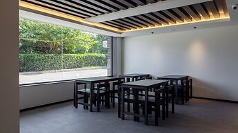 Suwon Haenggung-dong Revora Hotel