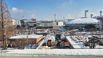 Suwon Haenggung-dong Revora Hotel