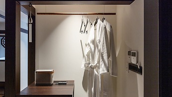 Suwon Haenggung-dong Revora Hotel