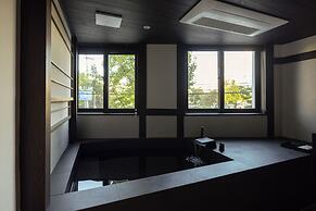 Suwon Haenggung-dong Revora Hotel