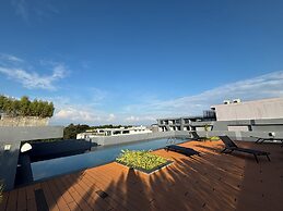 Utopia Loft Aparthotel by Sabai Sands