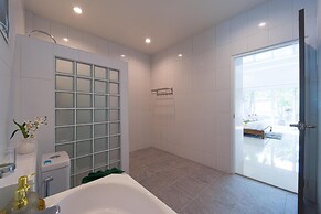 Modern Private 3 Bedroom Pool Villa GA1