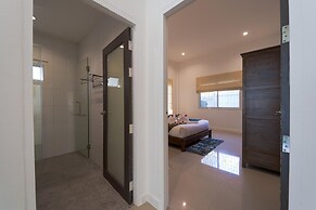 Modern Private 3 Bedroom Pool Villa GA1