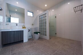 Modern Private 3 Bedroom Pool Villa GA1
