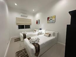 Modern Private 3 Bedroom Pool Villa GA1
