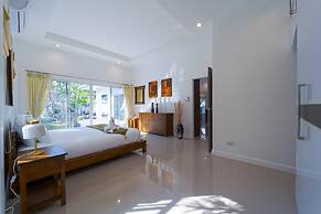 Modern Private 3 Bedroom Pool Villa GA1