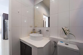 Modern Private 3 Bedroom Pool Villa GA1
