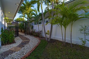 Modern Private 3 Bedroom Pool Villa GA1