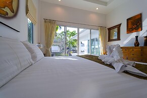 Modern Private 3 Bedroom Pool Villa GA1