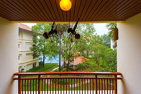 4 Bed Beachfront Condo SP43