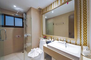 4 Bed Beachfront Condo SP43