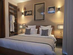 Andriana Luxury