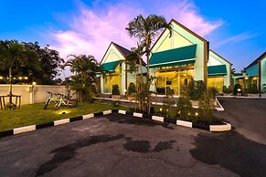 Beautiful new 7 Bedroom Villa Resort CT7
