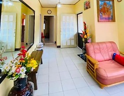 Namaste Olango Guesthouse by Hiverooms