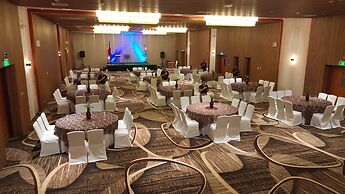 The Tropics at MacArthur Park