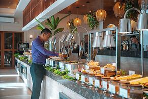 The Tropics at MacArthur Park