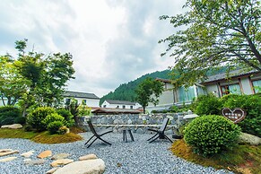 Wu Yi Creekside Homestay