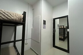 Lazy Lizard Hostel