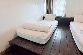 Stay Here Hostel