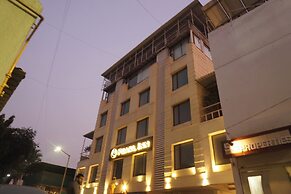 Executive Hotel Pearl Inn