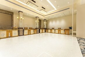 Treebo Premium Nagpur Automotive Square