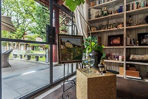 Jingdezhen Homestay Outside the Window
