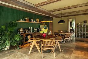 Jingdezhen Homestay Outside the Window