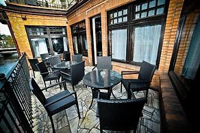 WORLD HOSTEL