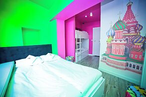 WORLD HOSTEL