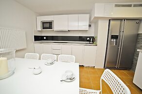 WORLD HOSTEL