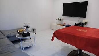 Modern Private Pool Villa in Sukhumvit