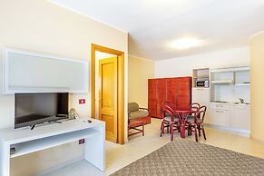 Rina Sea Apartments