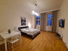 Modern 2BR Apt Near Wiener Stadthalle