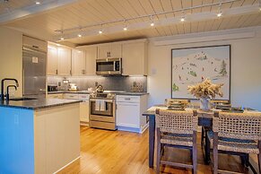 Atelier Alpine - Modern 2BD Condo W/baldy Views