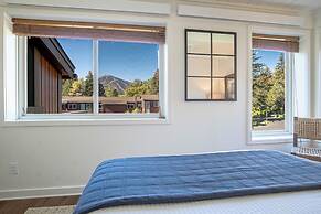 Atelier Alpine - Modern 2BD Condo W/baldy Views